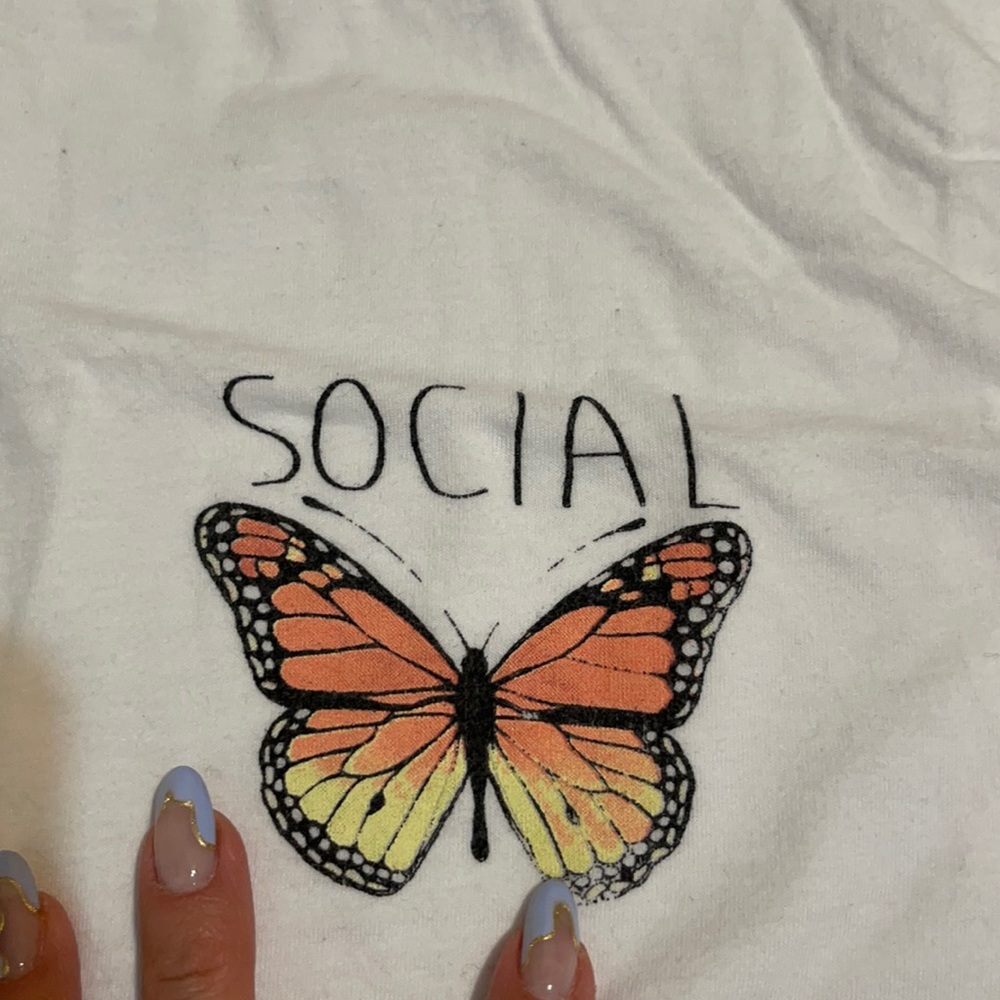 Basic white t shirt